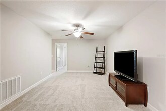 28523 Pleasant Bay Lp in Zephyrhills, FL - Building Photo - Building Photo