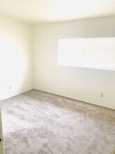 15427 N Jerry St-Unit -Unit A-1 in Surprise, AZ - Building Photo - Building Photo