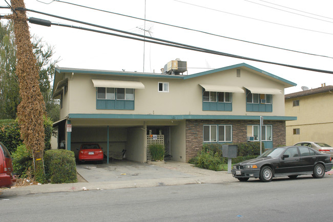 Del Mar Apartments in San Jose, CA - Building Photo - Building Photo