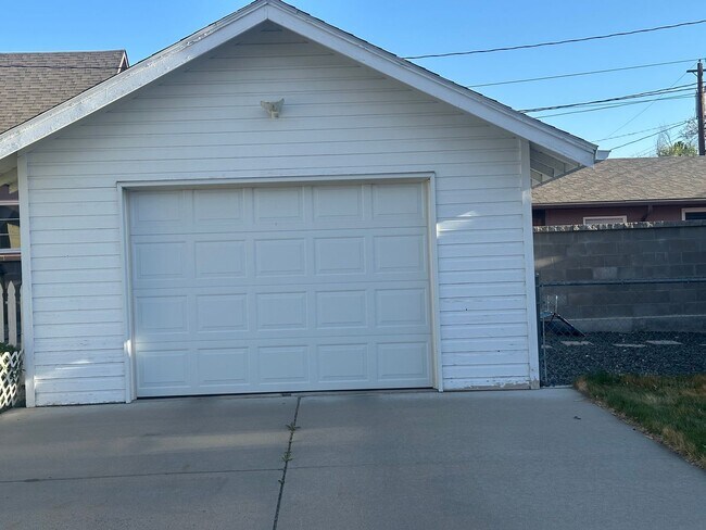 215 W 21st St in Scottsbluff, NE - Building Photo - Building Photo