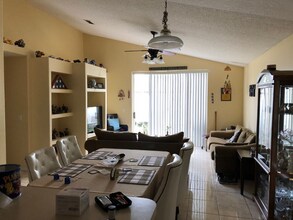 2358 Lily Pad Ln in Kissimmee, FL - Building Photo - Building Photo