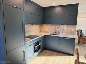 787 4th Ave S in Naples, FL - Building Photo