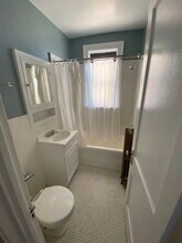 4236 N Broadway St, Unit 306 in Chicago, IL - Building Photo - Building Photo