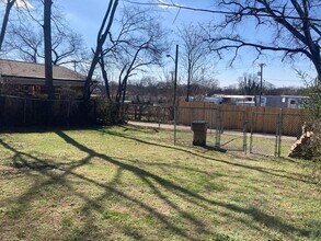 1811 16th Ave N in Nashville, TN - Building Photo - Building Photo