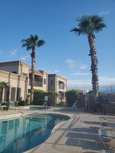 10401 N Saguaro Blvd in Fountain Hills, AZ - Foto de edificio - Building Photo