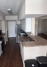 11163 SW 2nd St in Pembroke Pines, FL - Building Photo - Building Photo