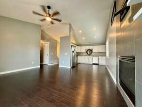 505 SE Pleasant View Dr in Waukee, IA - Building Photo - Building Photo