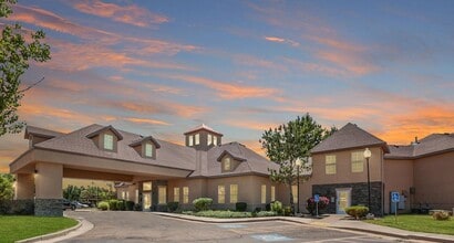 Rose Cove Apartment Homes in Farmington, UT - Foto de edificio - Building Photo