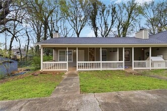 442 Booth Cir SW in Marietta, GA - Building Photo - Building Photo