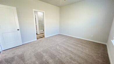 11978 Wisteria Mdws Dr in Willis, TX - Building Photo - Building Photo