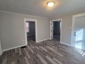 1024 Roosevelt Ave in St. Joseph, MO - Building Photo - Building Photo