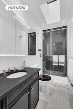 320 E 57th St in New York, NY - Building Photo - Building Photo