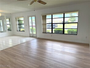 3923 SE 11th Ave, Unit 304 in Cape Coral, FL - Building Photo - Building Photo