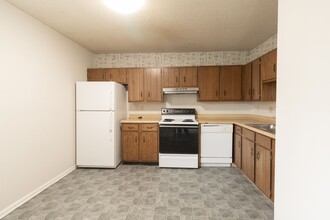 3616-3618-3618 W Sugar Tree Ln in Columbia, MO - Building Photo - Building Photo