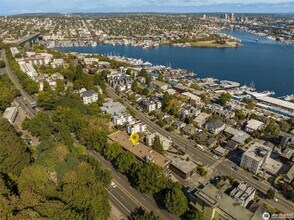 700 Crockett St in Seattle, WA - Building Photo - Building Photo
