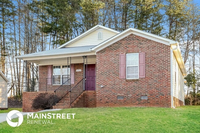 4804 Shady Pine Dr in Greensboro, NC - Building Photo - Building Photo