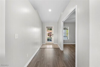 2805 66th St W in Lehigh Acres, FL - Building Photo - Building Photo