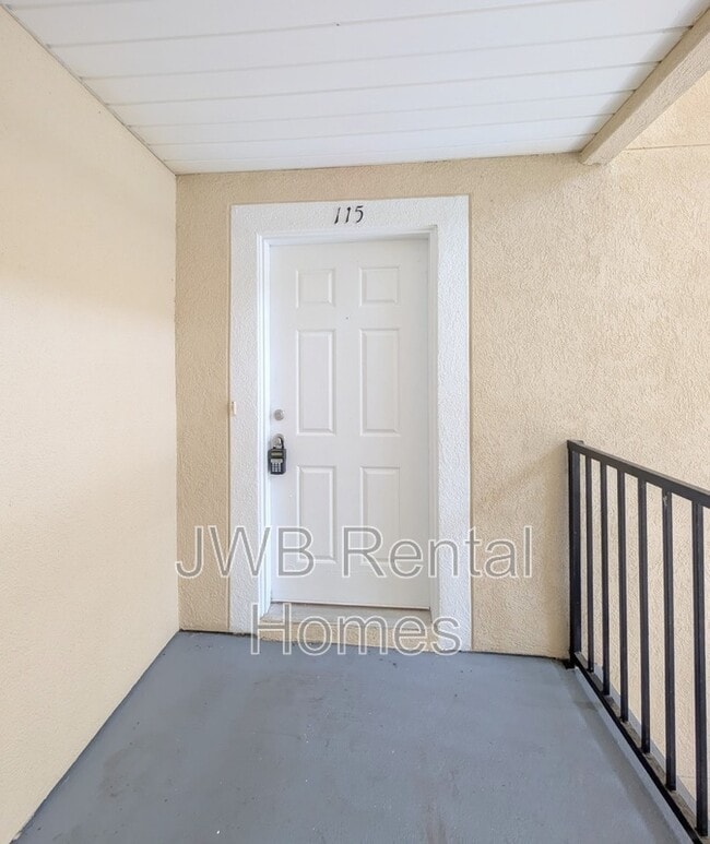 6076 Maggies Cir in Jacksonville, FL - Building Photo - Building Photo
