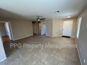 13438 W Young St in Surprise, AZ - Building Photo - Building Photo