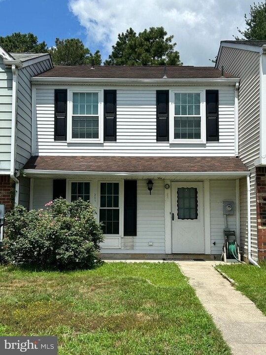 201 Villa Knoll Ct in Sicklerville, NJ - Building Photo