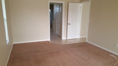 1405 NE 5th Pl in Cape Coral, FL - Building Photo - Building Photo