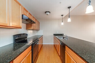 Butternut Commons Luxury Apartments in Syracuse, NY - Foto de edificio - Interior Photo