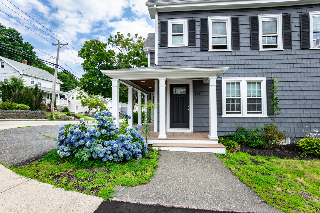 163 Bates Ave in Quincy, MA - Building Photo