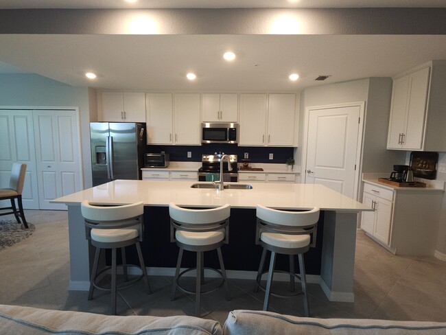property at 14281 Heritage Landing Blvd