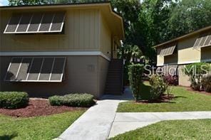 property at 120 Hibiscus Woods Ct