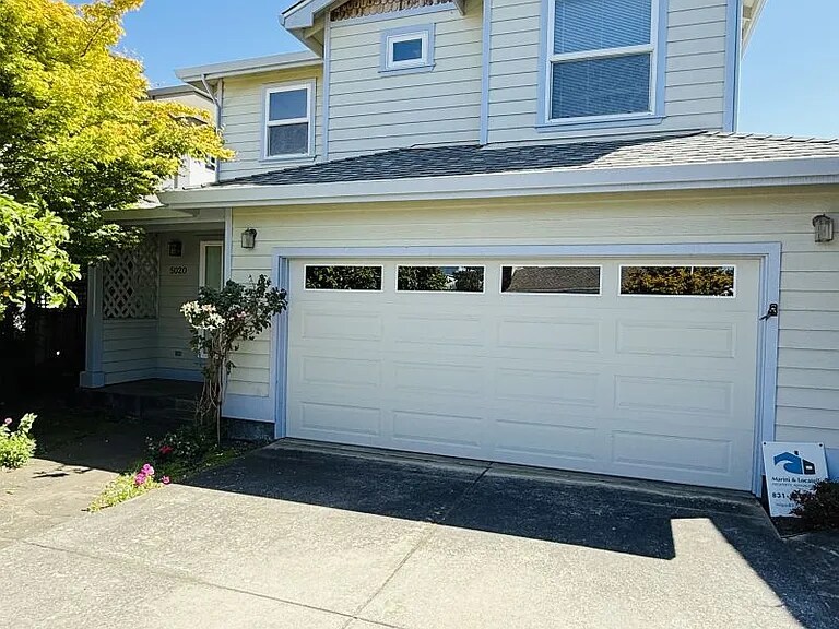 5020 Garnet St in Capitola, CA - Building Photo