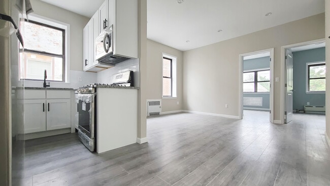 1484 E 8th St, Unit 2F in Brooklyn, NY - Building Photo - Building Photo