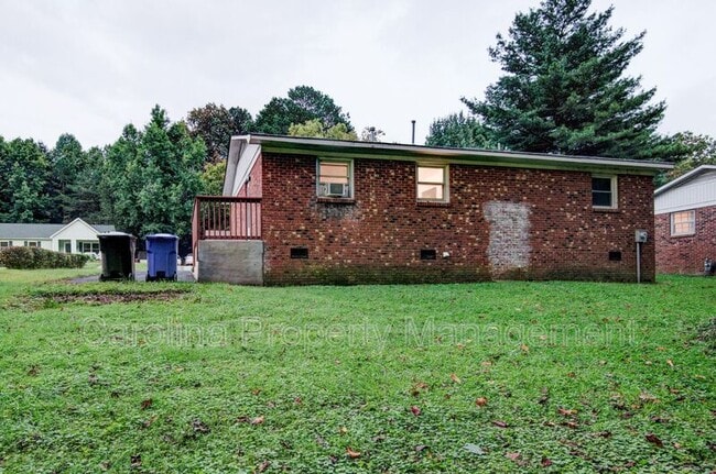 421 E McLelland Ave in Mooresville, NC - Building Photo - Building Photo
