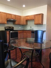 615 W N Loop Blvd in Austin, TX - Building Photo - Building Photo