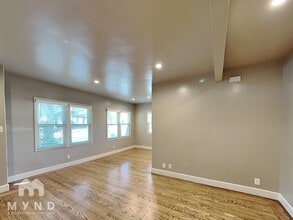 2401 W St in Sacramento, CA - Building Photo - Building Photo