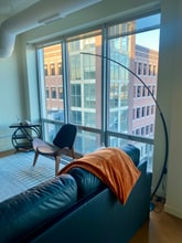 3670 Woodward Ave, Unit Apt 409 in Detroit, MI - Foto de edificio - Building Photo