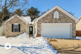 541 Matterhorn Dr in Shelbyville, KY - Building Photo