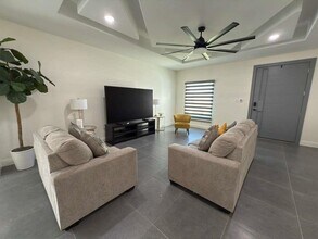 713 Journey Lp in Laredo, TX - Building Photo - Building Photo