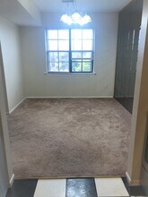 106 Keystone Ct, Unit 106C Keystone Ct in Woodbridge, NJ - Building Photo - Building Photo