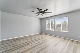 1367 Placerville Ct in Middleton, ID - Foto de edificio - Building Photo