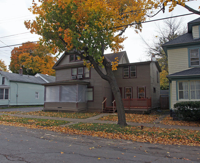 1011 Carbon St in Syracuse, NY - Building Photo - Building Photo