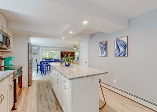 26 Aquila Rd in Raymond, ME - Building Photo - Building Photo