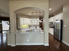 8013 Sutherland Ln in Plano, TX - Building Photo - Building Photo