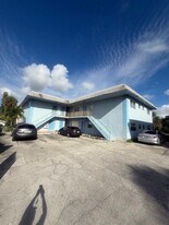 1021 NW 45th St in Pompano Beach, FL - Building Photo