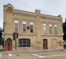 614 Ohio St, Unit A in Oshkosh, WI - Building Photo