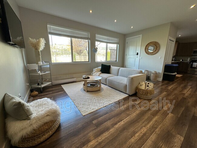 property at 1608 Pritchard Dr