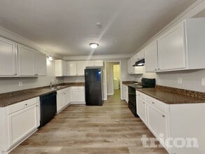 100 Beaverdam Ct in Covington, GA - Building Photo - Building Photo