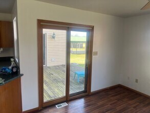 2520 E Clark St in Diamond, IL - Building Photo - Building Photo