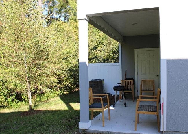 916 Rotary Rd in Jacksonville, FL - Building Photo - Building Photo