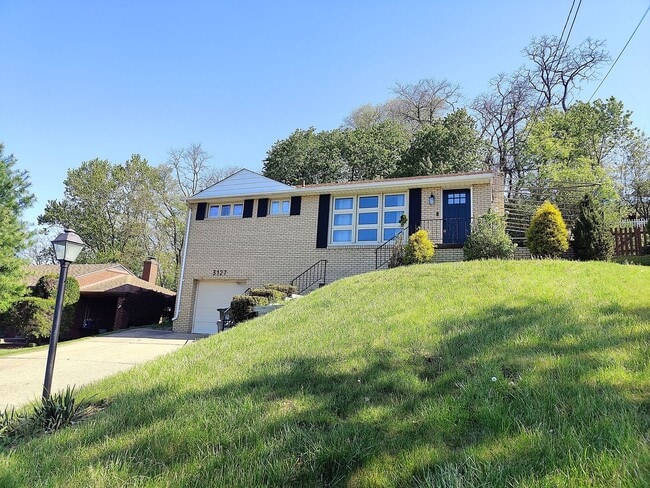 3127 Bel Air Dr in Pittsburgh, PA - Building Photo - Building Photo