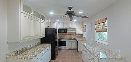 812 Acton Ave in Birmingham, AL - Foto de edificio - Building Photo